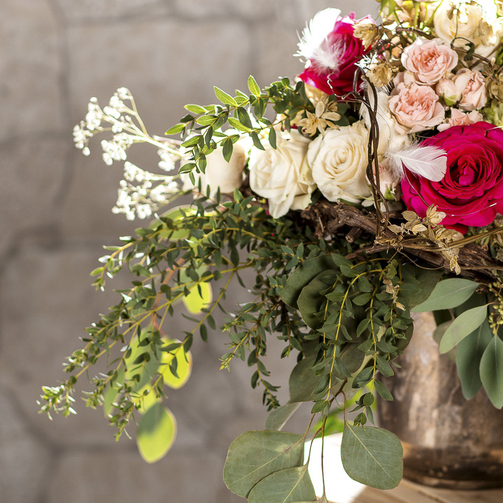 Blumensträuße mit Blumen der Saison 